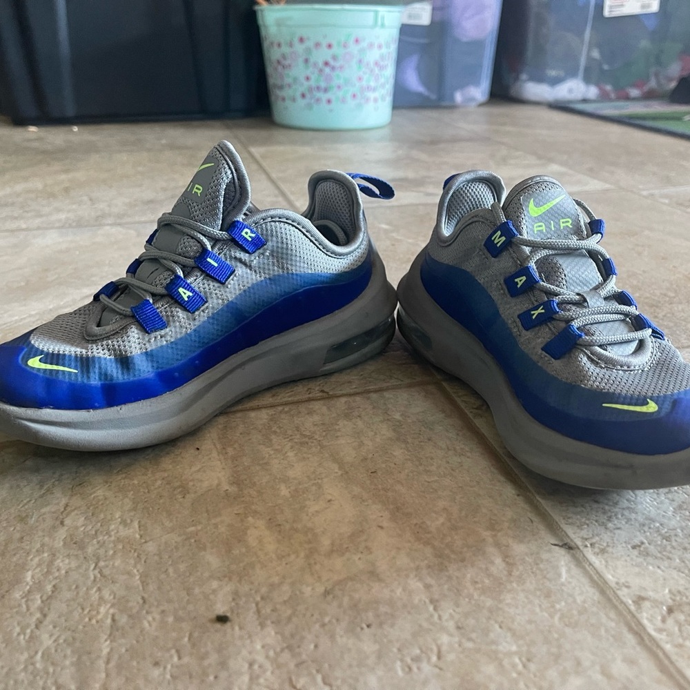 Boys Nike Air MaxAxis